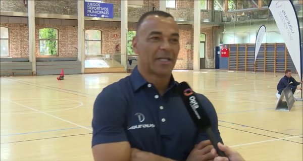 要是他简直转会去皇马体育集锦