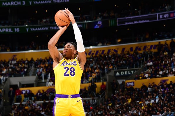 湖东谈主时尚八村塁高效弘扬体育录像/图片