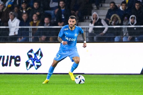 俱乐部正在与尼斯就32岁右后卫克劳斯进行磋议体育赛事直播