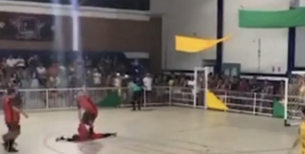 却在帕拉州的奥古斯托科雷亚酿成了悲催体育录像/图片