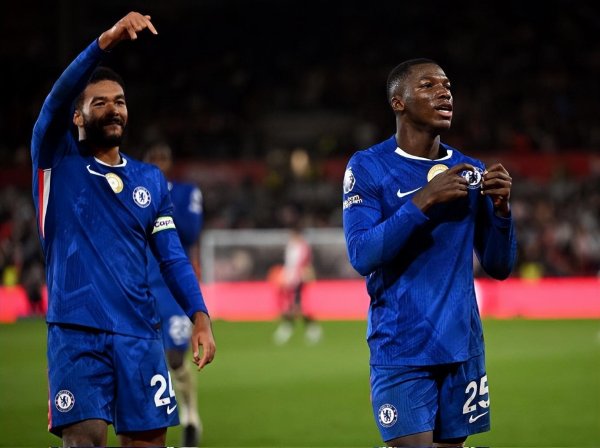 蓝军痛失好局2:2与敌手战平体育赛事直播