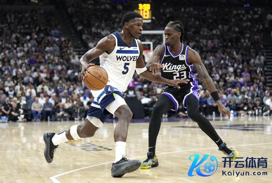 [图]爱德华兹32+7罚球准绝杀 丛林狼客场险胜国王让球网体育信息